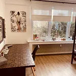Charming House With Terrace Casa Canaria * באד פירמונט