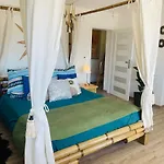 Charming House With Terrace Casa Canaria באד פירמונט