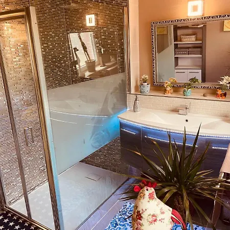 Charming House With Terrace Casa Canaria Apartment Bad Pyrmont