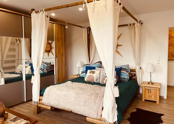 Charming House With Terrace Casa Canaria アパート バート・ピルモント